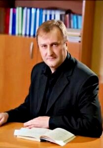 Лазутин Александр Аркадьевич.